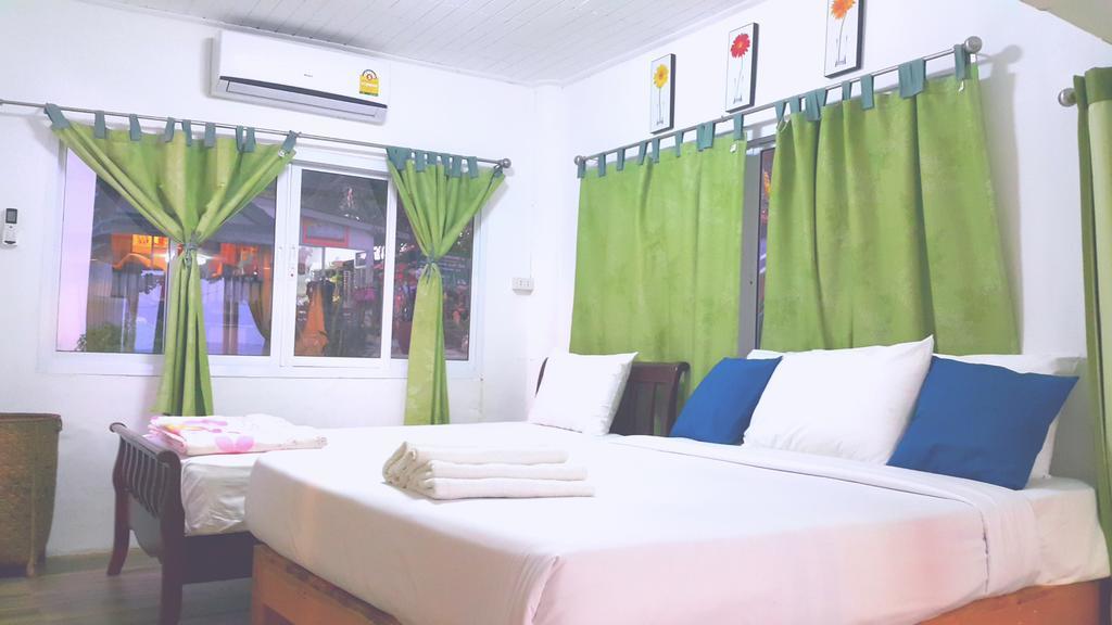 Ban Sairung Hotell Rayong Exteriör bild